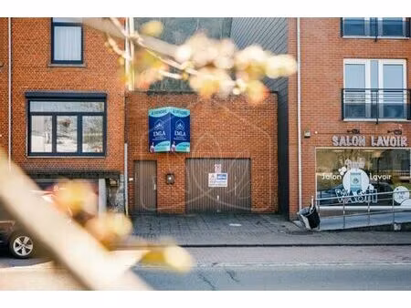 terrain à projets situé dans un quartier en développement !