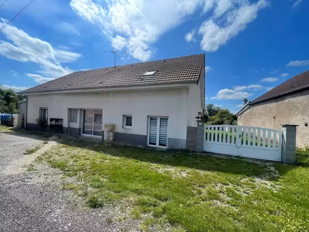 vente maison 7 pièces 201 m² à lure (70200)  148 000 €