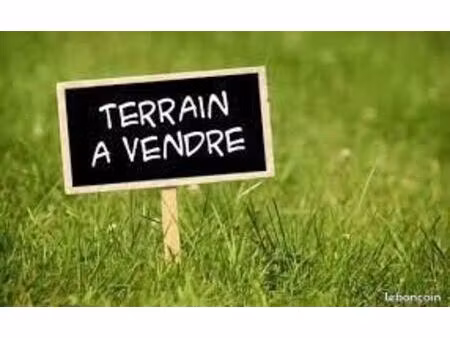 terrain 3 560 m² lesigny