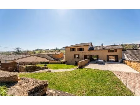 maison pouilly-le-monial 186 m² t-5 à vendre  660 000 €