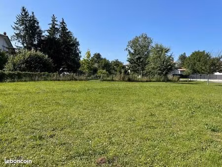 terrain 403 m² ars sur formans