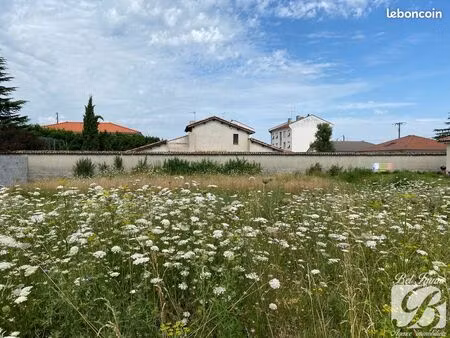 terrain 536 m² loyettes