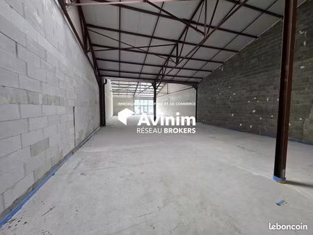 local commercial 320 m² arbent