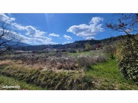 terrain 1 286 m² saleon