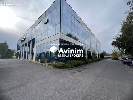 bureaux 3074 m² villebon-sur-yvette