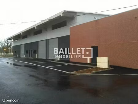 entrepôt 224 m² montauroux