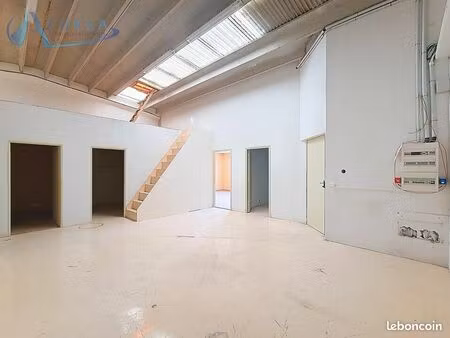 local d'activité 180 m²