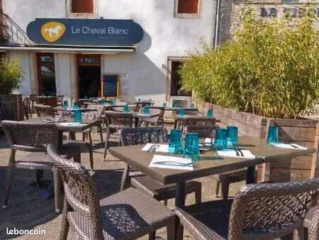 fonds de commerce 67 m² is sur tille