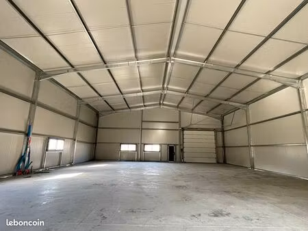 local 392 m² broons