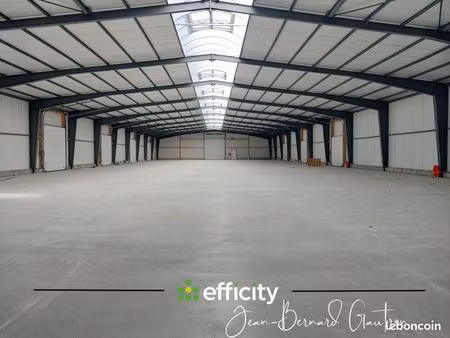 local industriel 1 850 m²