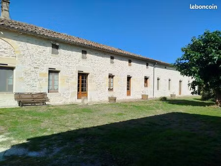 maison 7 pièces 240 m²