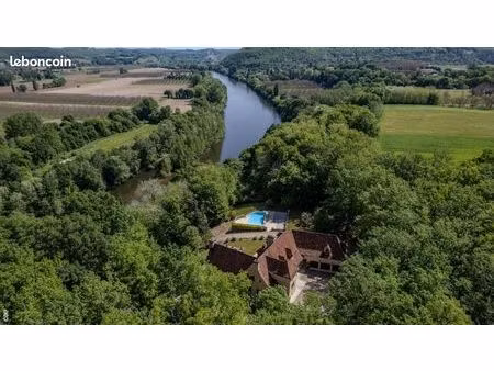 maison 11 pièces 315 m²