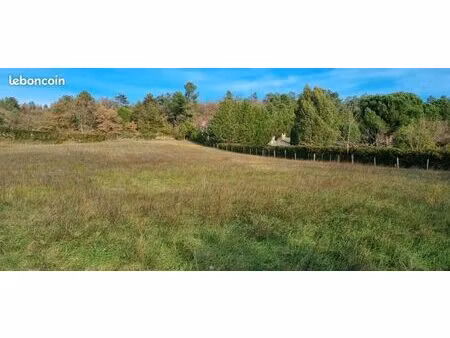 terrain 1 841 m² montoison