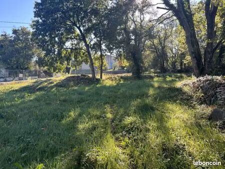 terrain 1390 m² salazac