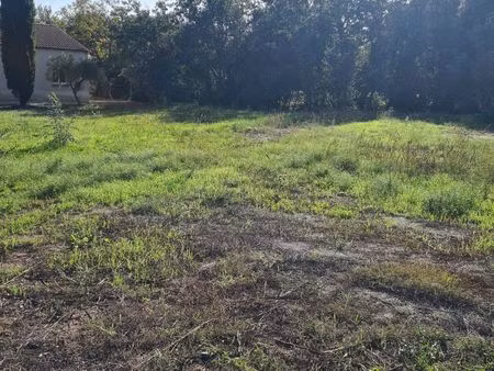 terrain à batir 560 m²