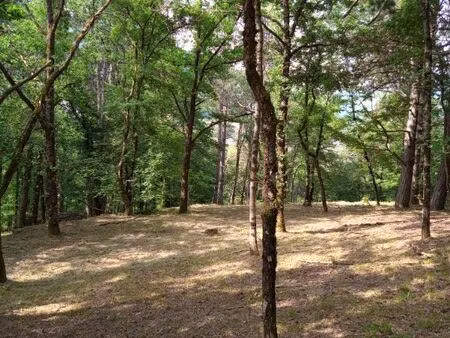 terrain à bâtir de 1946 m2 à la canourgue