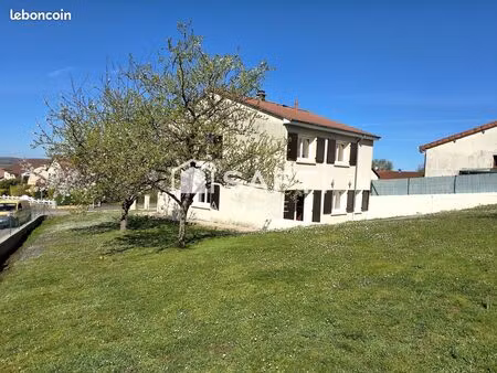 maison 6 pièces 140 m²