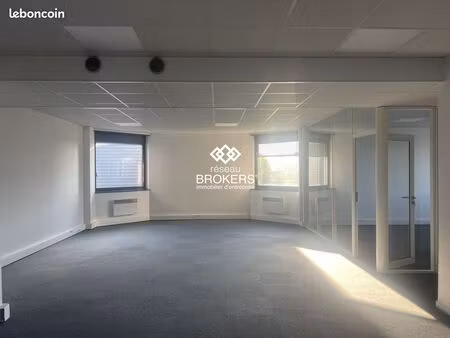 bureaux 97 m² saint-quentin-fallavier