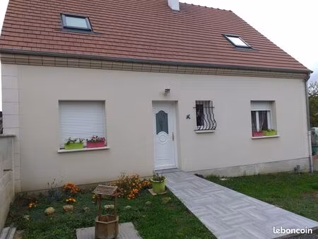 maison recente rt 2012 diag a et b avec 1200 m de terrain a jaux