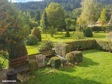 immeuble 30 pièces 594 m²