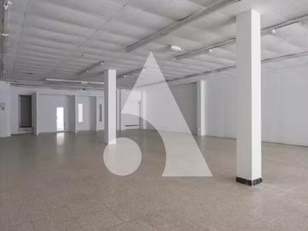 immeuble 2 pièces 594 m²