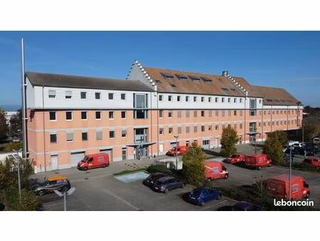 parc de la mer rouge : locaux d’activités bureaux + ateliers 150 m2 environ