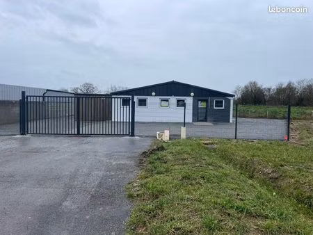 bâtiment à louer ou vendre dans zone artisanale