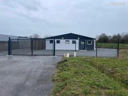 bâtiment à vendre investissement dans zone artisanale