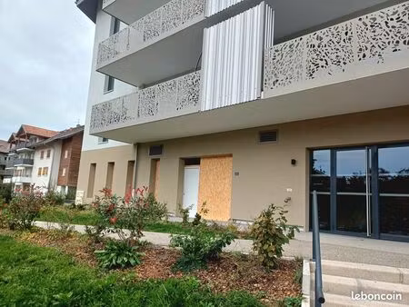 local d'activité idéalement situé sur la balme de sillingy