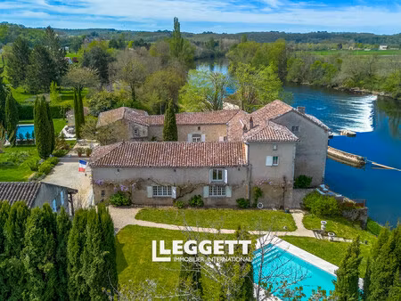 maison 27 pièce(s)  vire-sur-lot