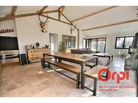 maison 3 pièces 90 m²