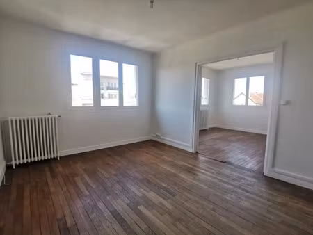 location appartement 3 pièces 56.78 m² à melun (77000)  795 €