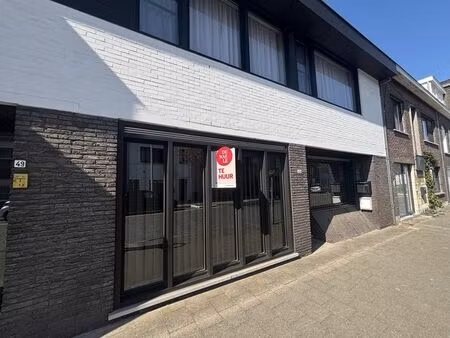 espace de bureau/cabinet (109m³) à louer près du centre d'ee