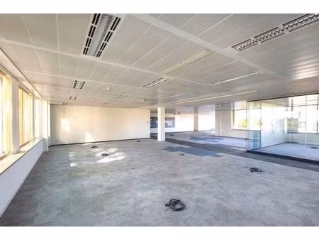 the lighthouse  bureaux récents dans un immeuble de standing