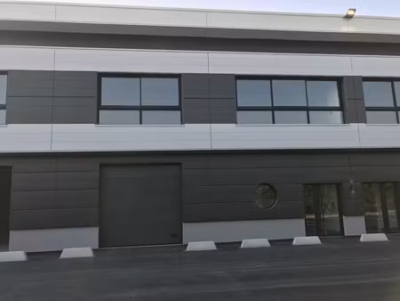 mixte activites-bureaux a louer