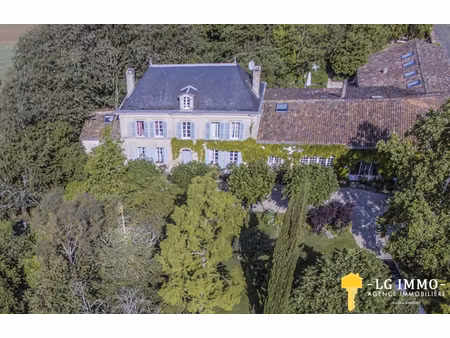 maison de maître  étang  parc et dépendances