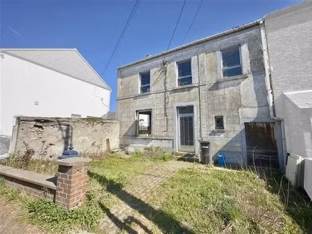 maison 4 chambres + extérieur à rénover entièrement