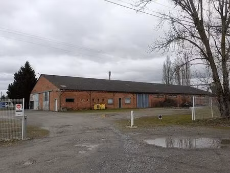 local d'activité 1480 m²