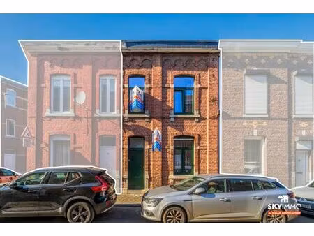 charmante maison renovee - 2 chambres - terrasse -peb b