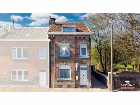 maison 4 ch- jardin- terrasse- a rafraichir-idealement situe