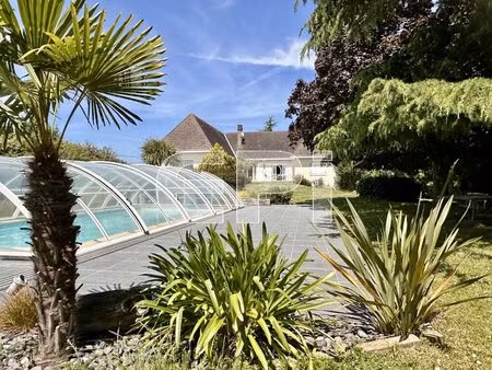 vente maison 12 pièces 380 m² sainte-verge (79100)