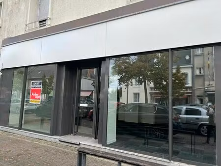 location bureau 69 m² à saint-pierre-des-corps (37700)