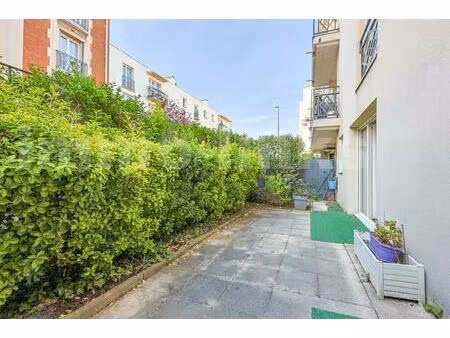 triangle d'or - standing - 2 pièces  50 m2 avec jardin 30 m2 sans vis-à-vis  calme