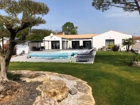 vente maison 6 pièces 196 m² le thou (17290)