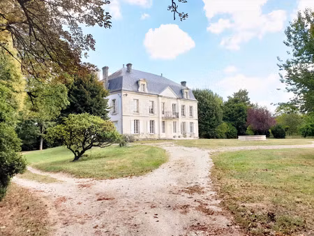 vente maison 10 pièces 350 m² thors (17160)