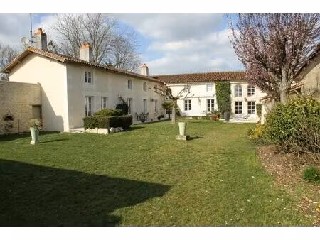 vente maison 9 pièces 335 m² villiers (86190)