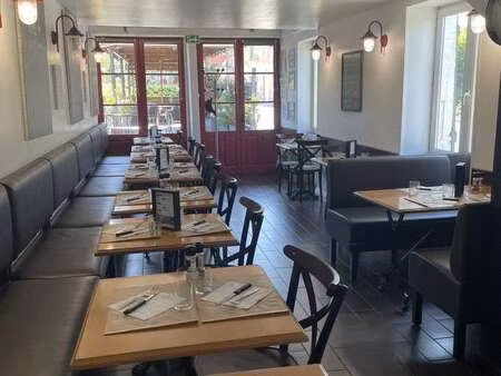 vente bureaux et commerces à bessenay (69690) : à vendre / 154m² bessenay