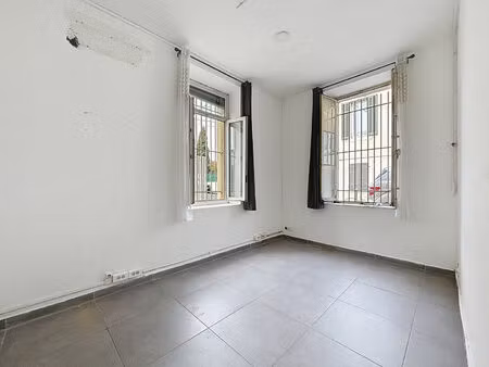 locaux commerciaux marseille 53 m2