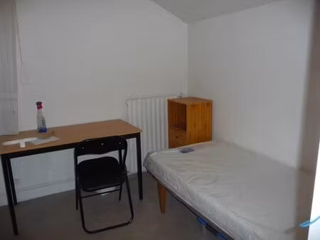 location appartement 1 pièce 11 m² à palaiseau (91120)