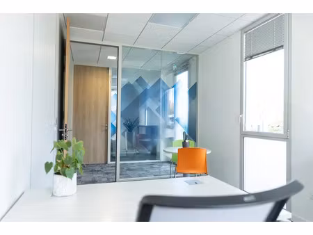 bureau privatif équipé
